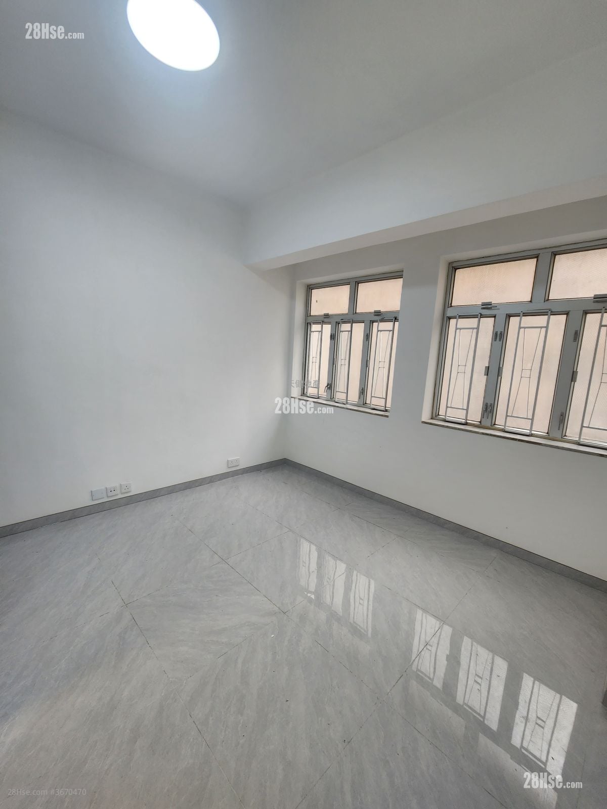 Chung Wo Building Rental Studio , 1 Bathroom 200 ft²