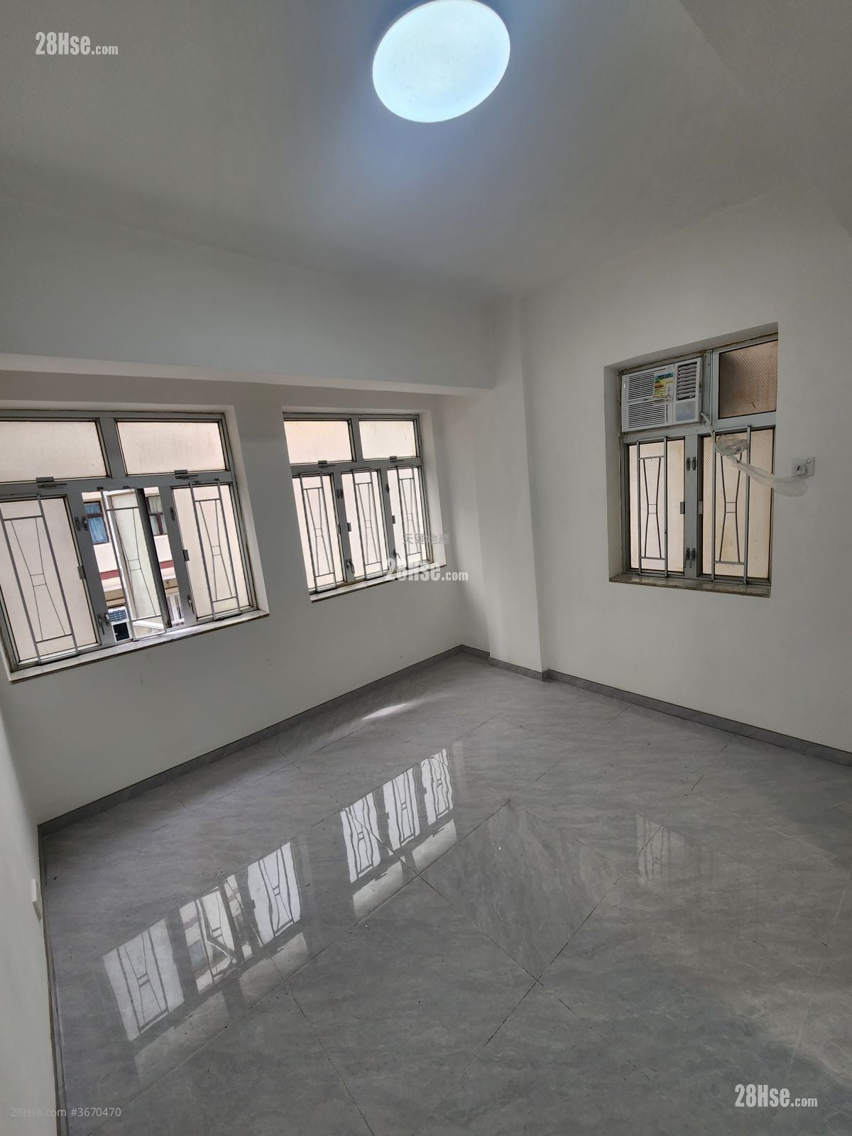 Chung Wo Building Rental Studio , 1 Bathroom 200 ft²
