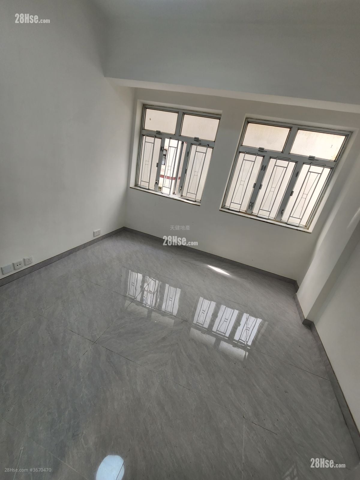 Chung Wo Building Rental Studio , 1 Bathroom 200 ft²