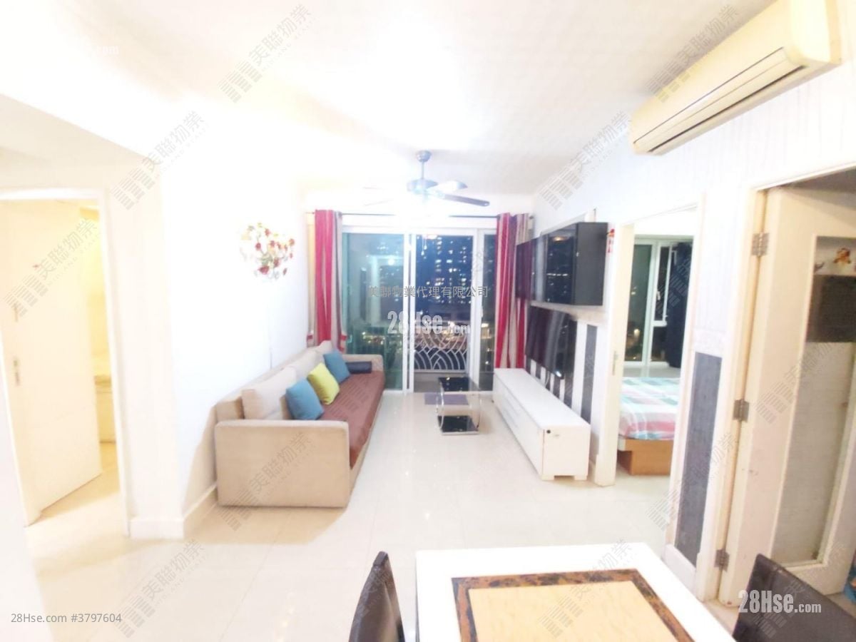 The Capitol Sell 3 Bedrooms , 2 Bathrooms 681 ft²