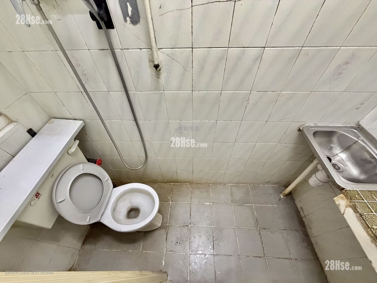 Yue Yee Mansion Rental Studio , 1 Bathroom 95 ft²