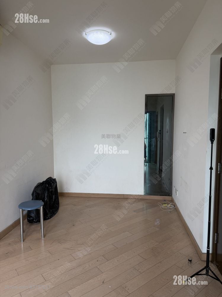 Century Gateway Rental 2 Bedrooms , 1 Bathroom 475 ft²