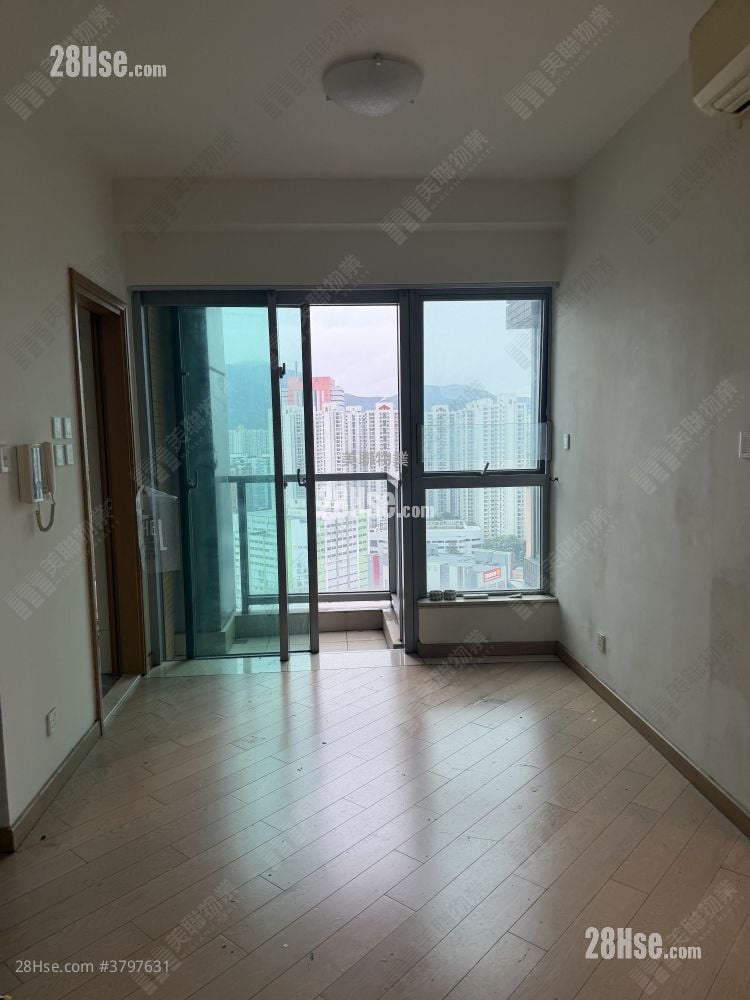 Century Gateway Rental 2 Bedrooms , 1 Bathroom 475 ft²