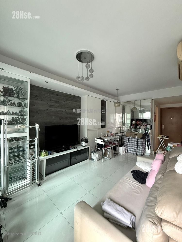 Metro Town Sell 2 Bedrooms , 1 Bathroom 503 ft²