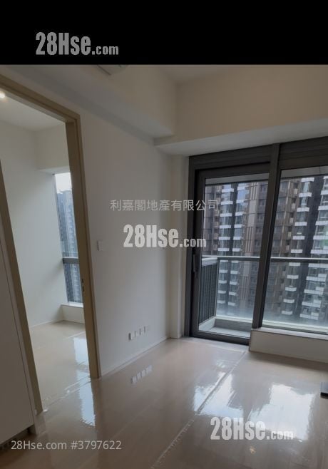 Double Coast 售盘 1 房 325 平方尺