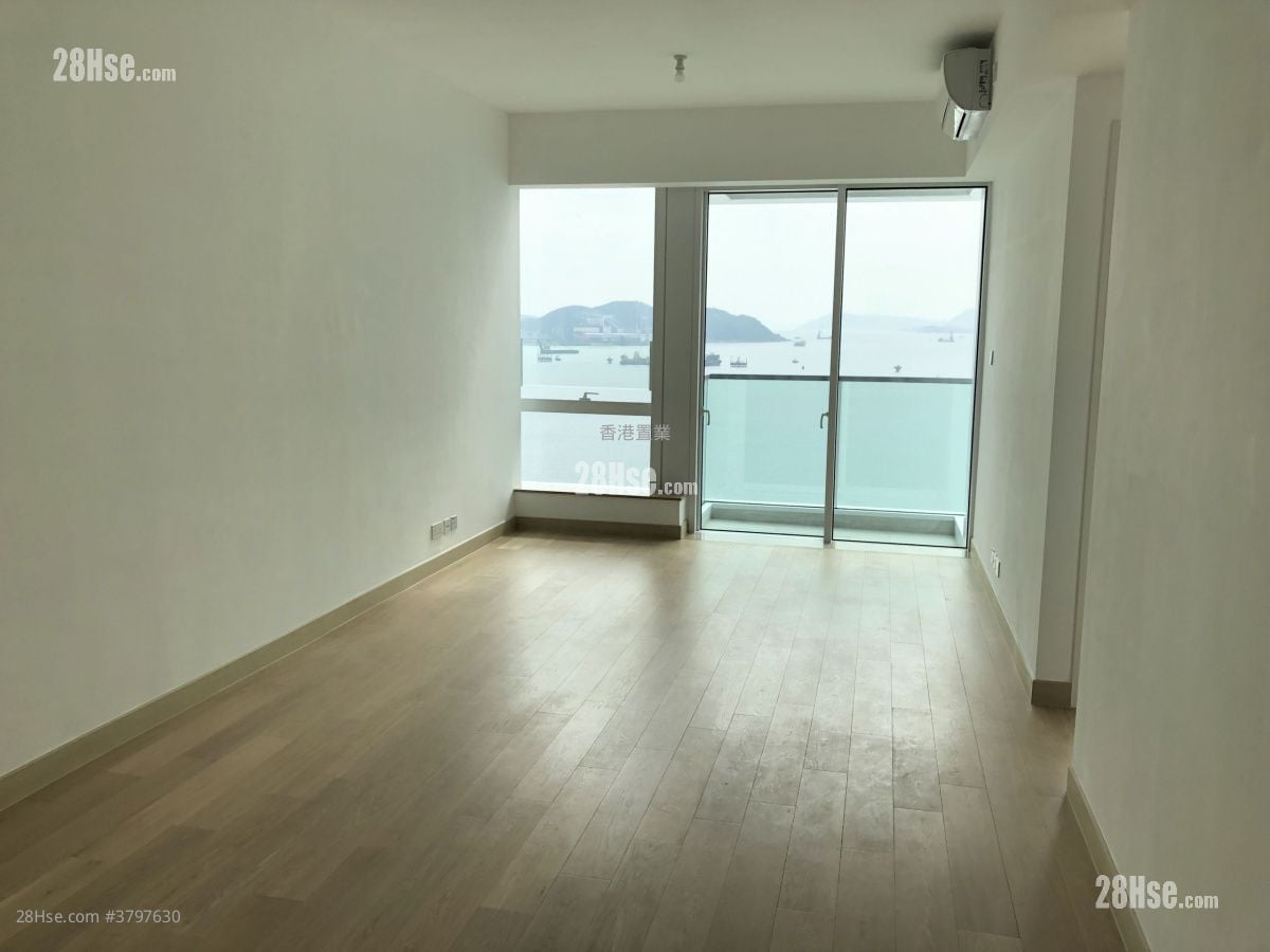 Monterey 售盘 4 房 , 2 浴室 931 平方尺