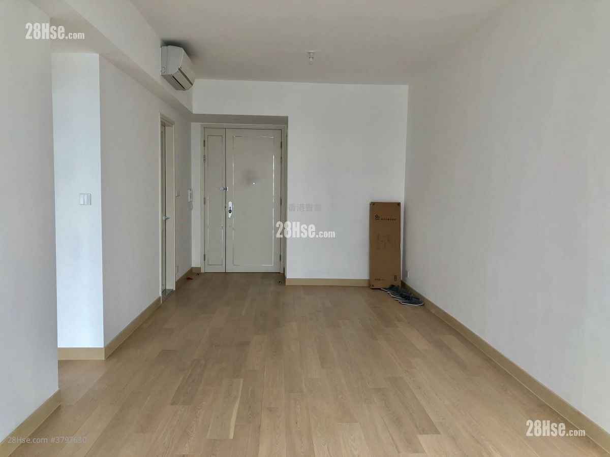 Monterey 售盘 4 房 , 2 浴室 931 平方尺