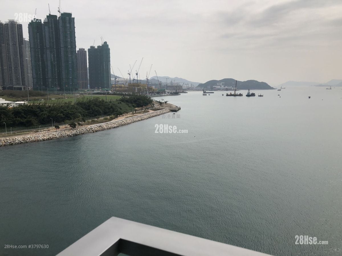 Monterey 售盘 4 房 , 2 浴室 931 平方尺