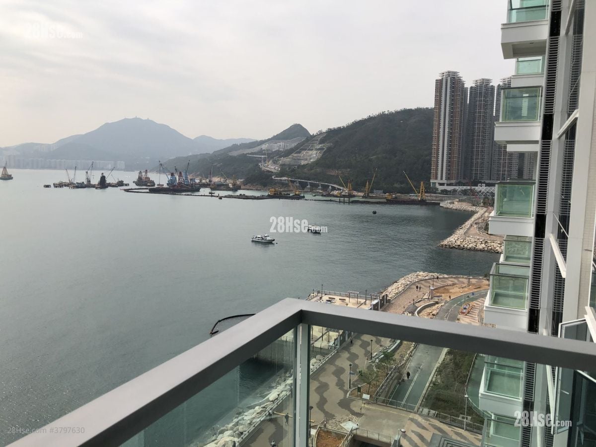 Monterey 售盘 4 房 , 2 浴室 931 平方尺