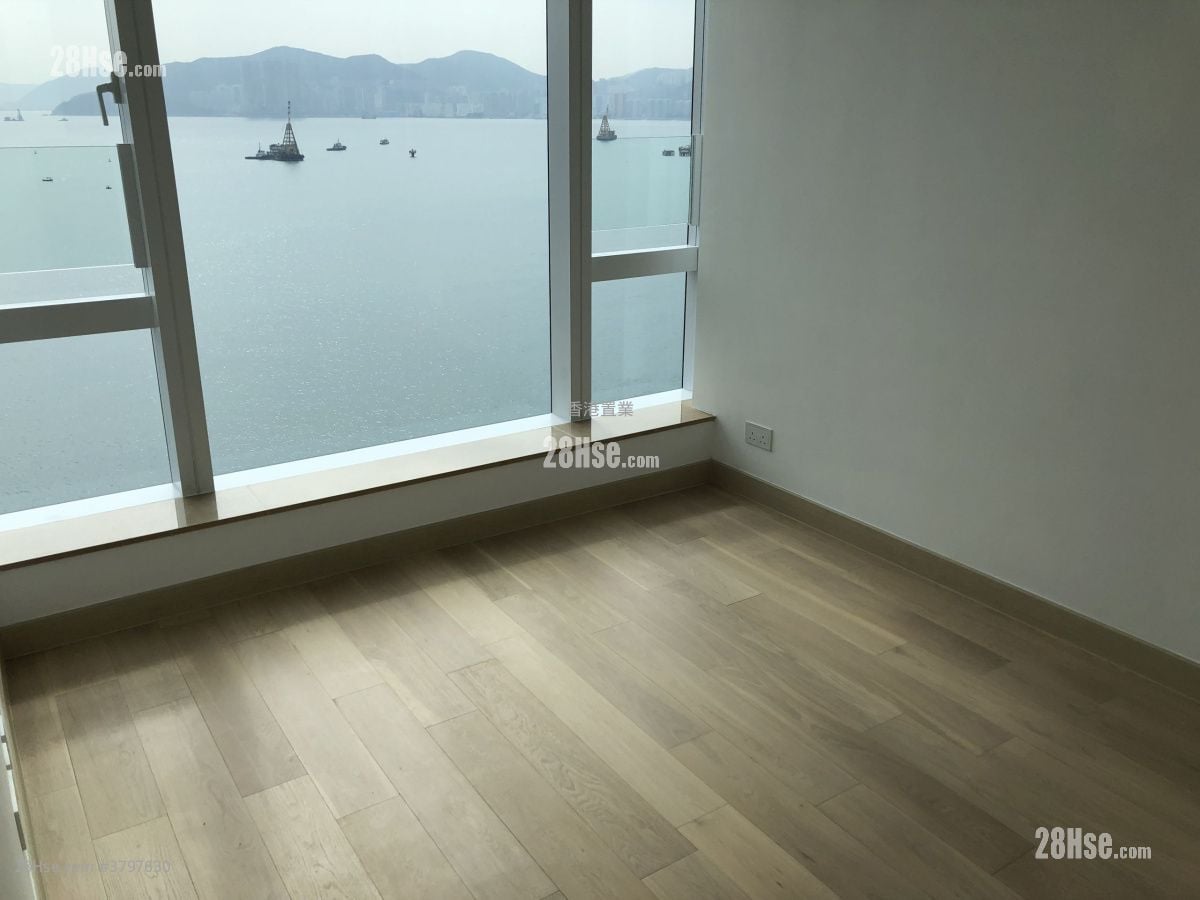 Monterey 售盘 4 房 , 2 浴室 931 平方尺