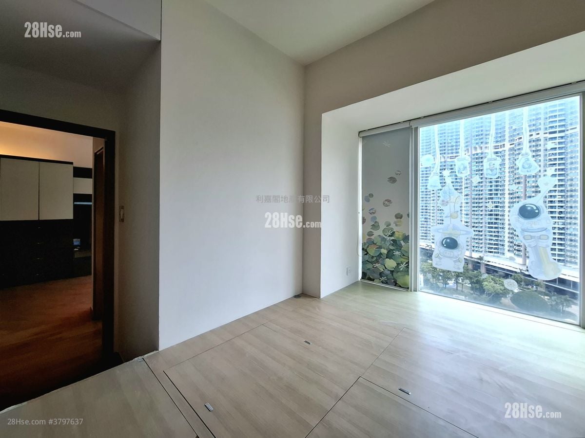 蓝天海岸 售盘 2 房 , 1 浴室 546 平方尺