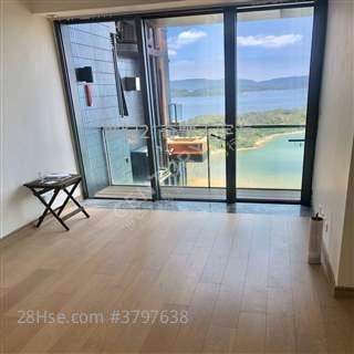 世紀21奇豐>搵樓熱線>>Eddie 梁生61280235   特大房2廳+1貯  露台單位對流窗