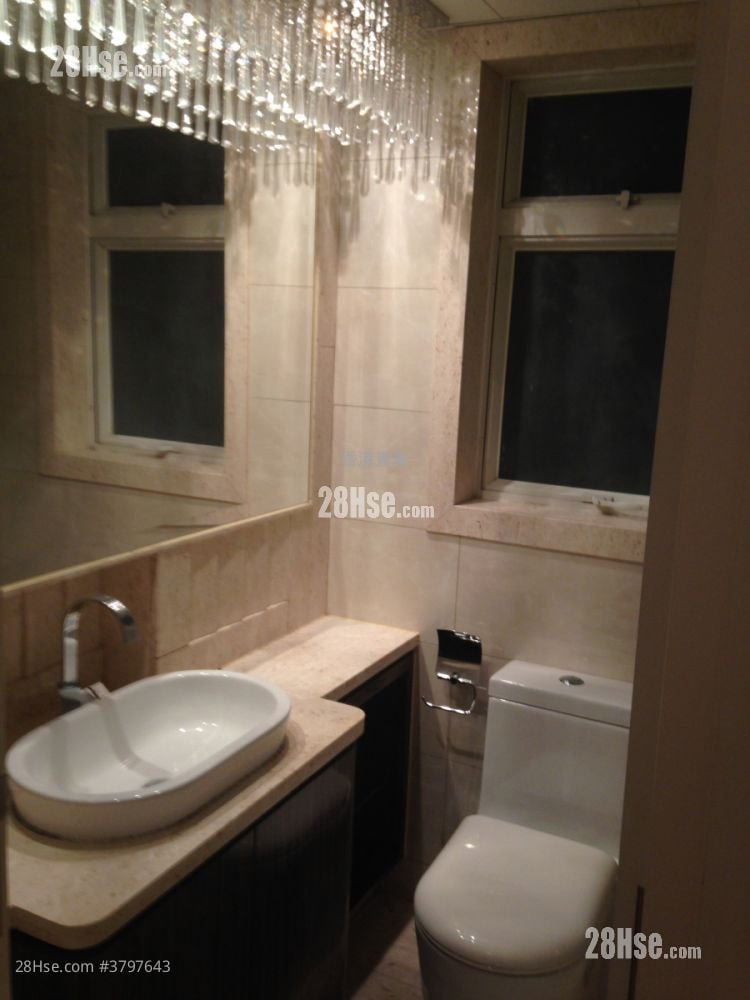 领都 售盘 3 房 , 2 浴室 714 平方尺