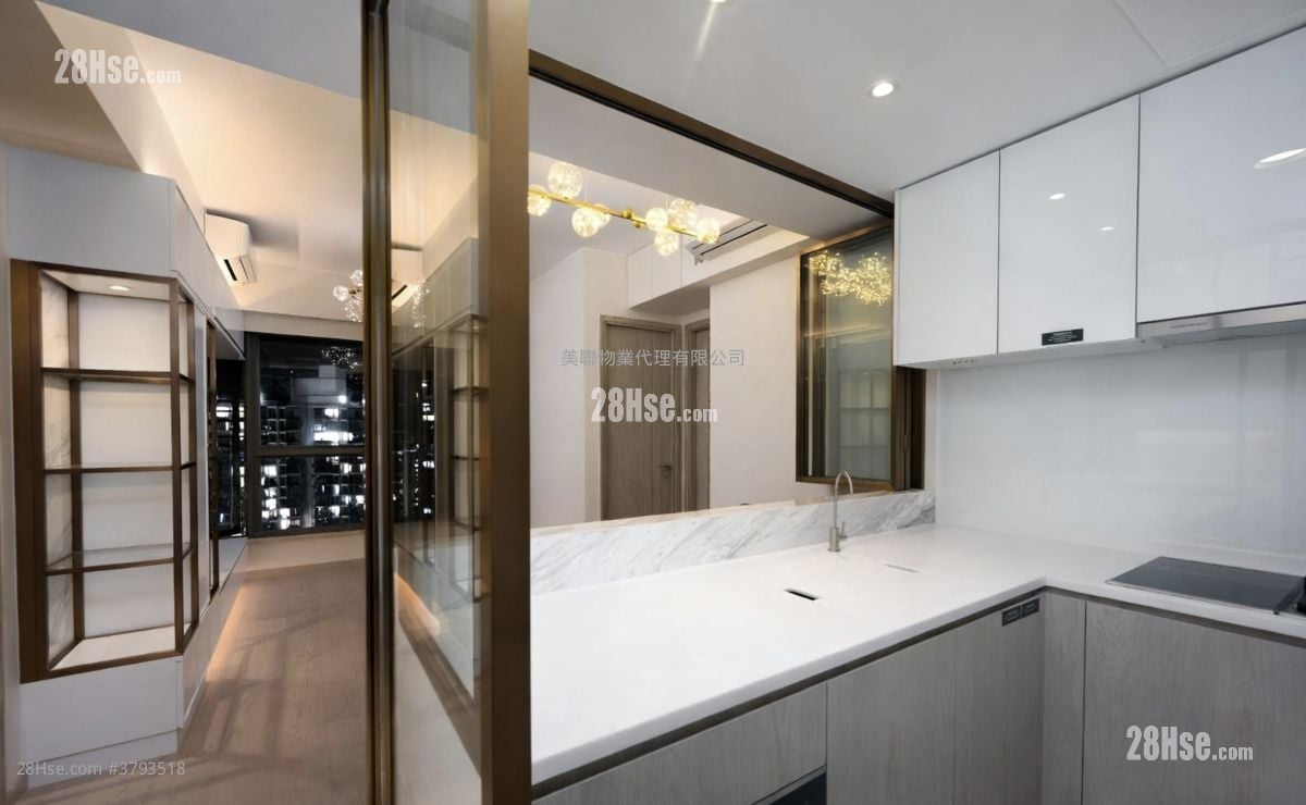 Sea To Sky Sell 2 Bedrooms , 1 Bathroom 473 ft²