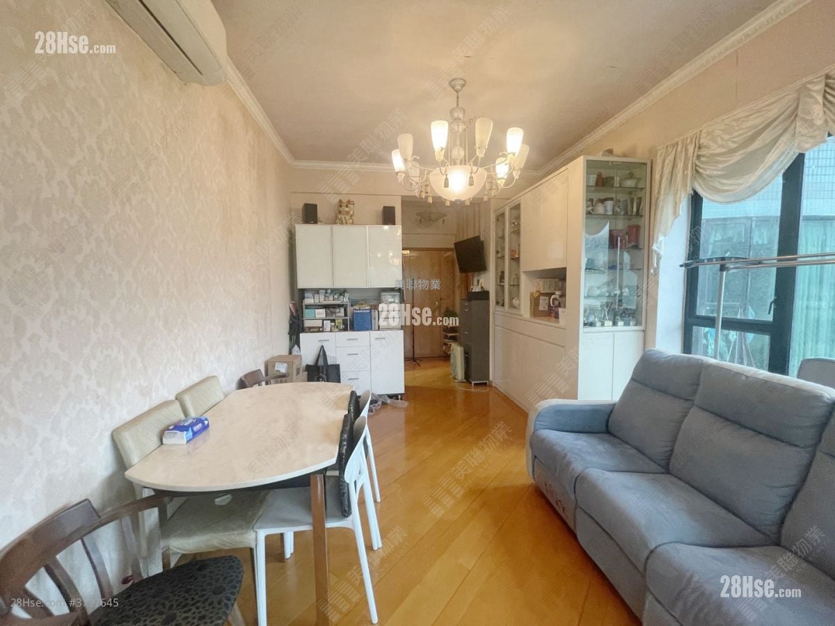 豪峰岭 售盘 4 房 , 2 浴室 946 平方尺