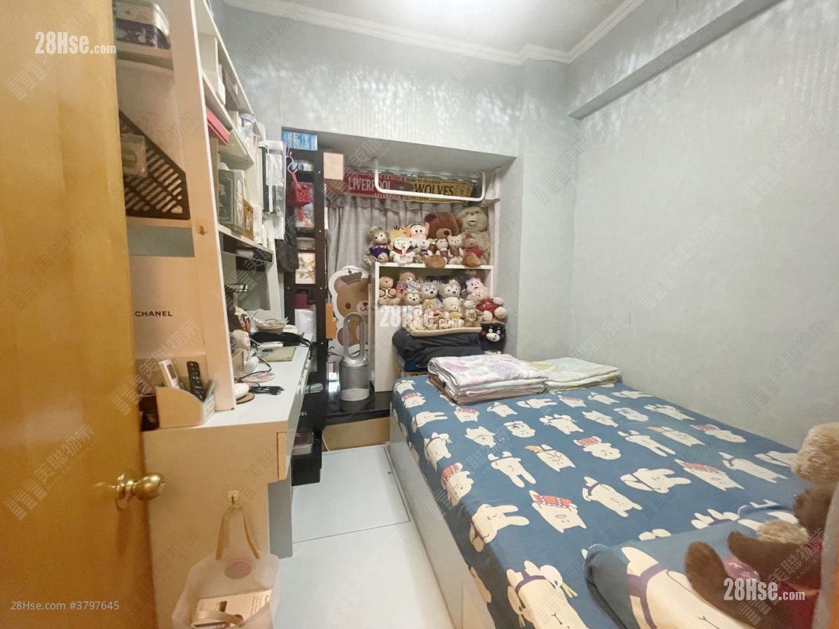 豪峰岭 售盘 4 房 , 2 浴室 946 平方尺