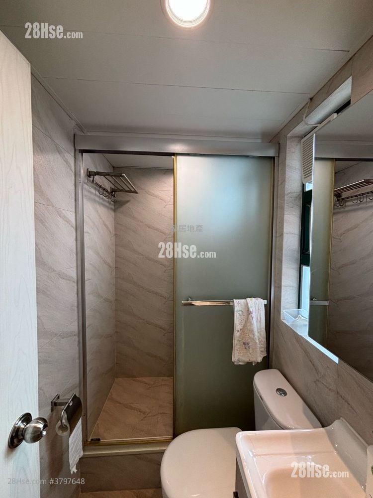 百利居 租盘 389 平方尺