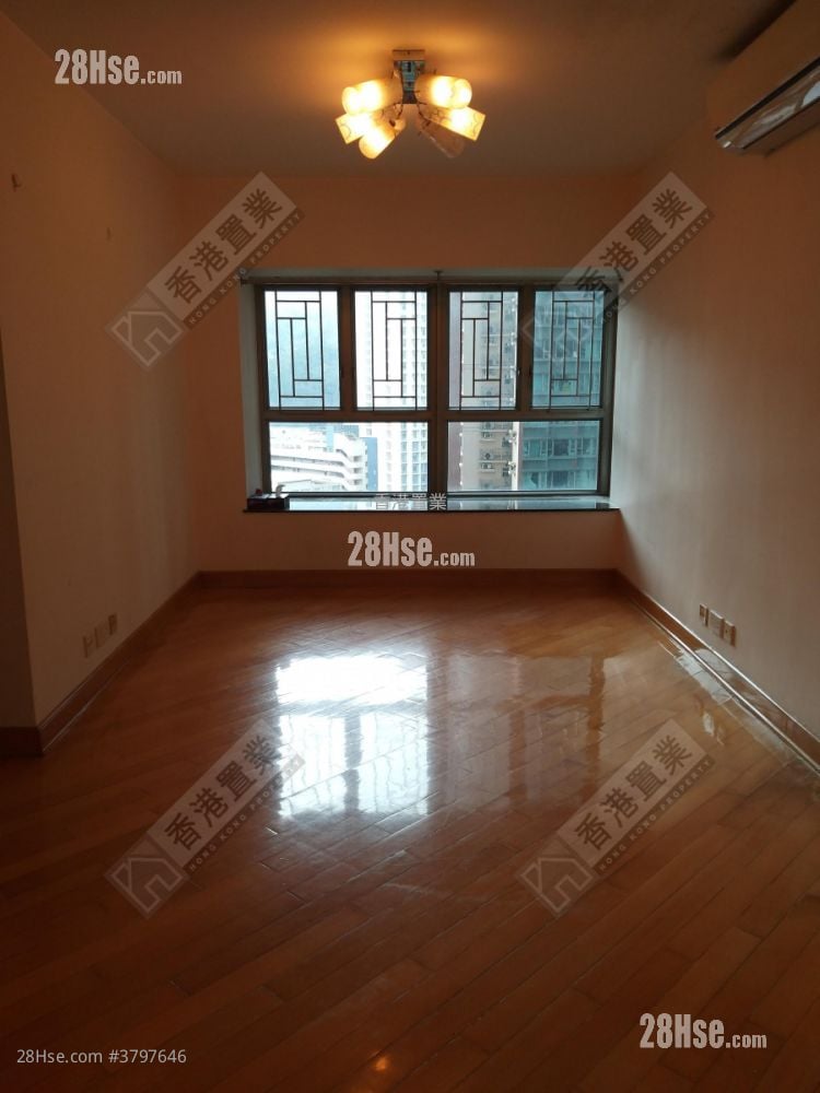 Park Central Sell 3 Bedrooms , 2 Bathrooms 684 ft²