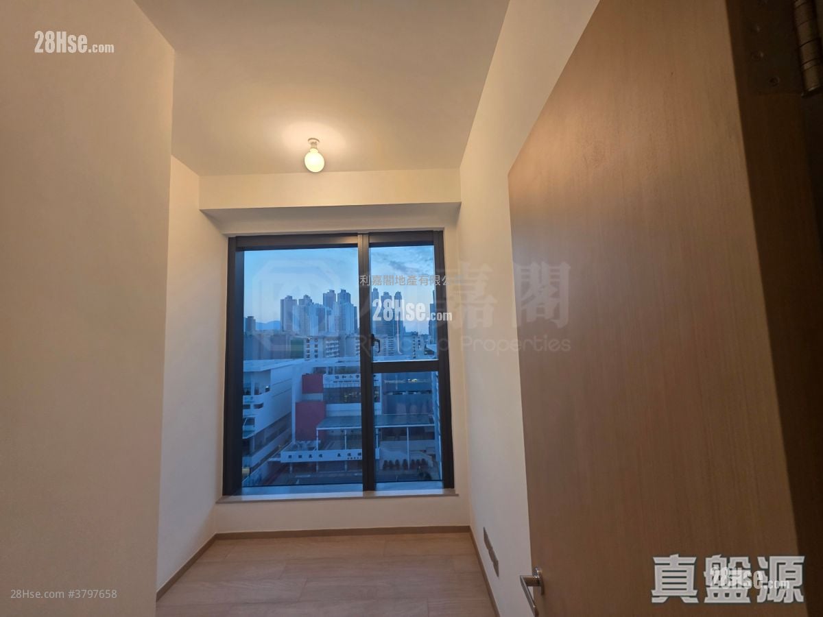 Echo House Sell 2 Bedrooms 470 ft²