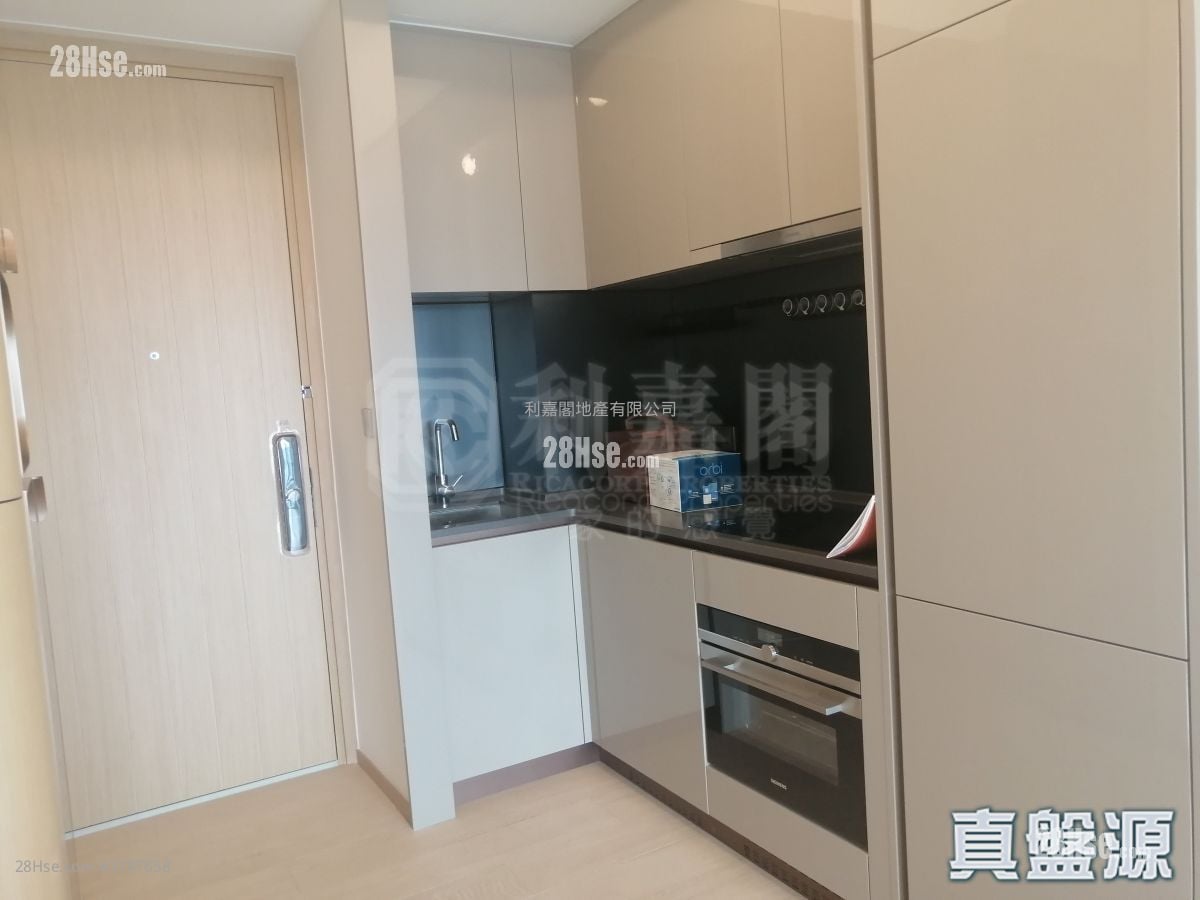 Echo House Sell 2 Bedrooms 470 ft²