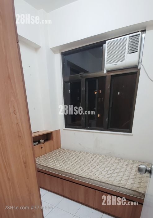 King Wong Building Sell 1 Bedroom , 1 Bathroom 227 ft²