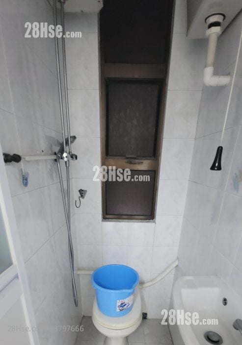 King Wong Building Sell 1 Bedroom , 1 Bathroom 227 ft²