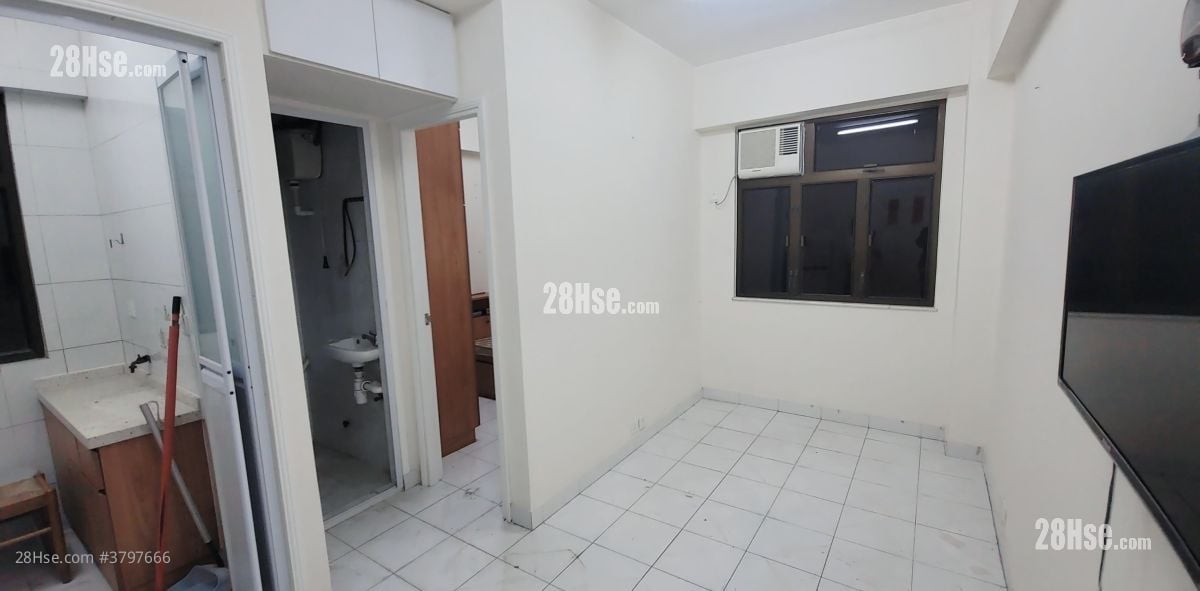 King Wong Building Sell 1 Bedroom , 1 Bathroom 227 ft²
