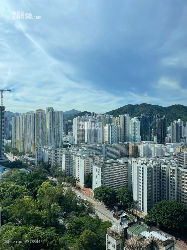 Bondlane Rental 2 Bedrooms , 1 Bathroom 390 ft²