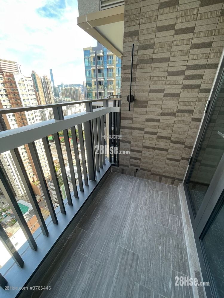 Bondlane Rental 2 Bedrooms , 1 Bathroom 390 ft²