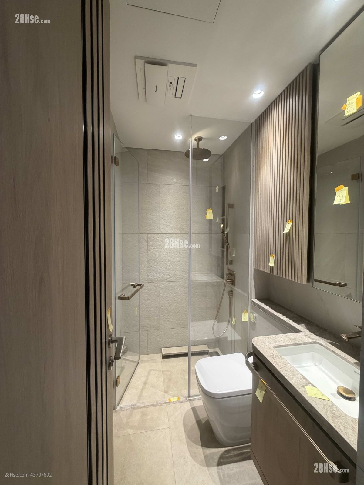 101 Kings Road 租盘 1 房 , 1 浴室 244 平方尺