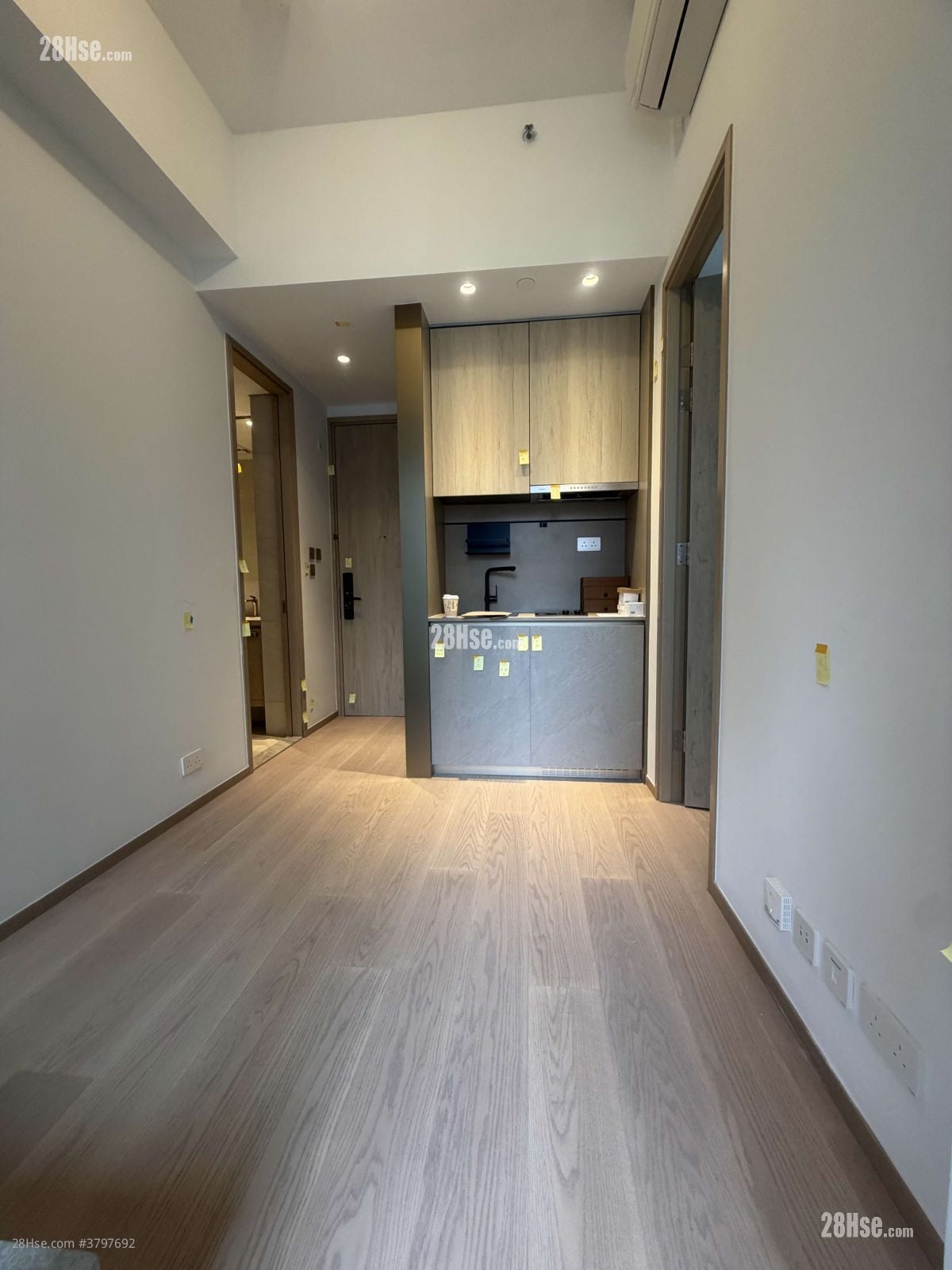 101 Kings Road 租盘 1 房 , 1 浴室 244 平方尺