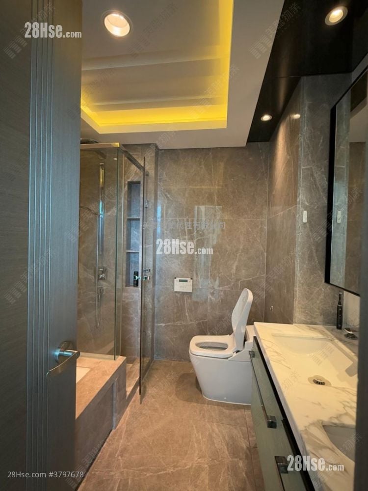 溱岸8号 售盘 4 房 1,476 平方尺