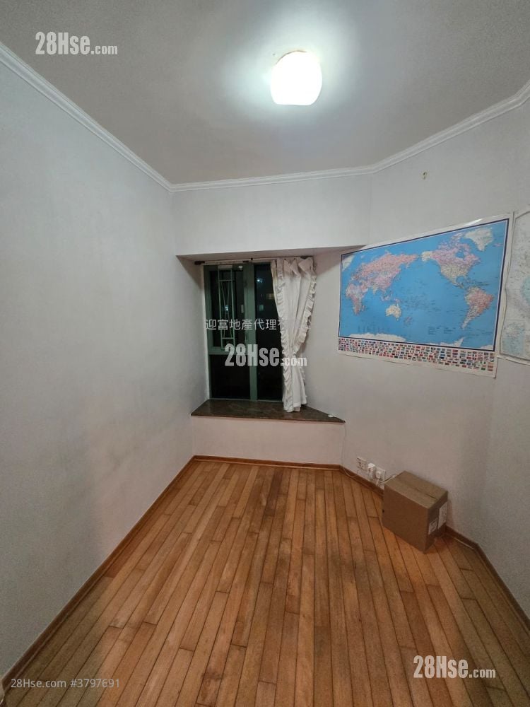 海逸豪园 售盘 2 房 , 1 浴室 595 平方尺