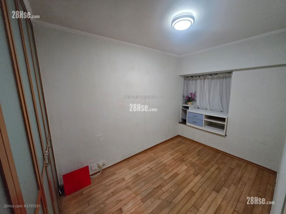 海逸豪园 售盘 2 房 , 1 浴室 595 平方尺