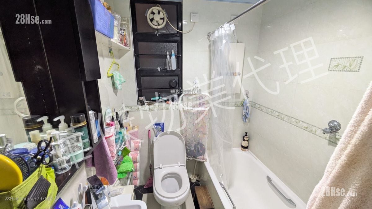 欣荣花园 售盘 3 房 , 2 浴室 731 平方尺