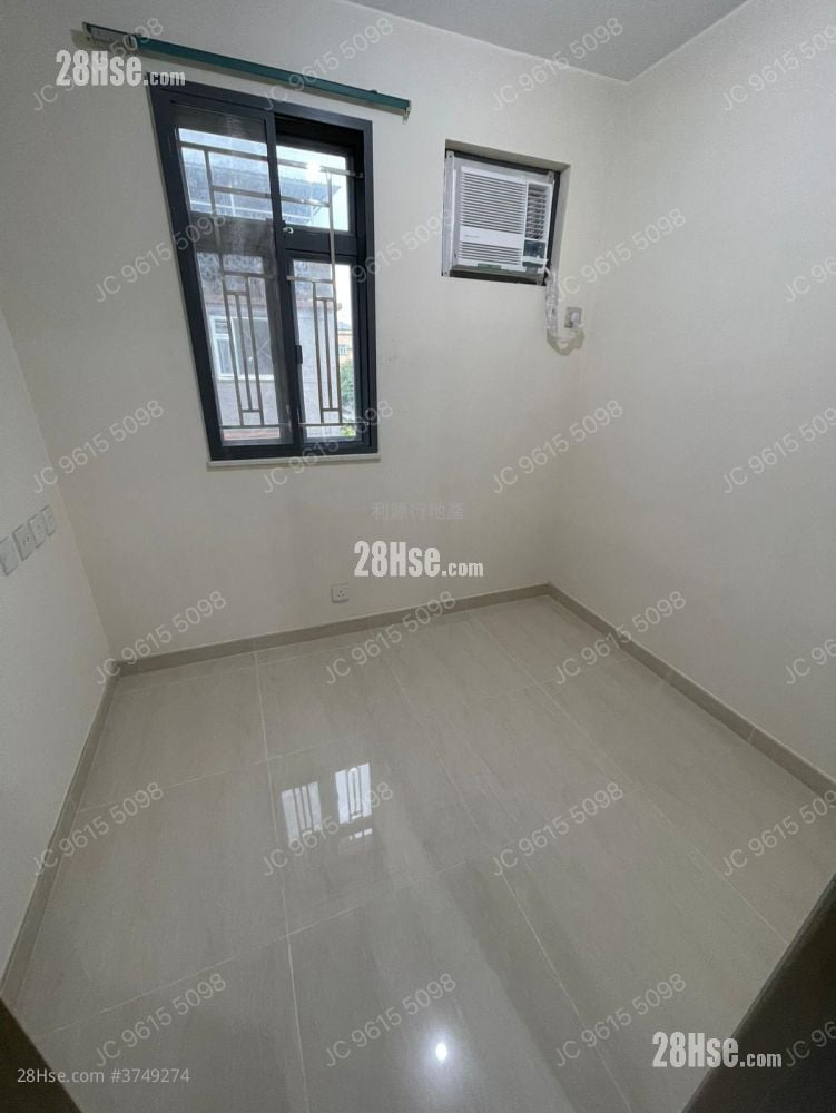 村屋 租盤 1 房 , 1 浴室 300 平方呎