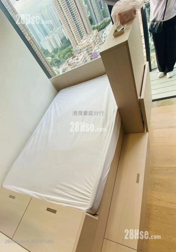 Eltanin Square Mile Sell 1 Bathroom 198 ft²