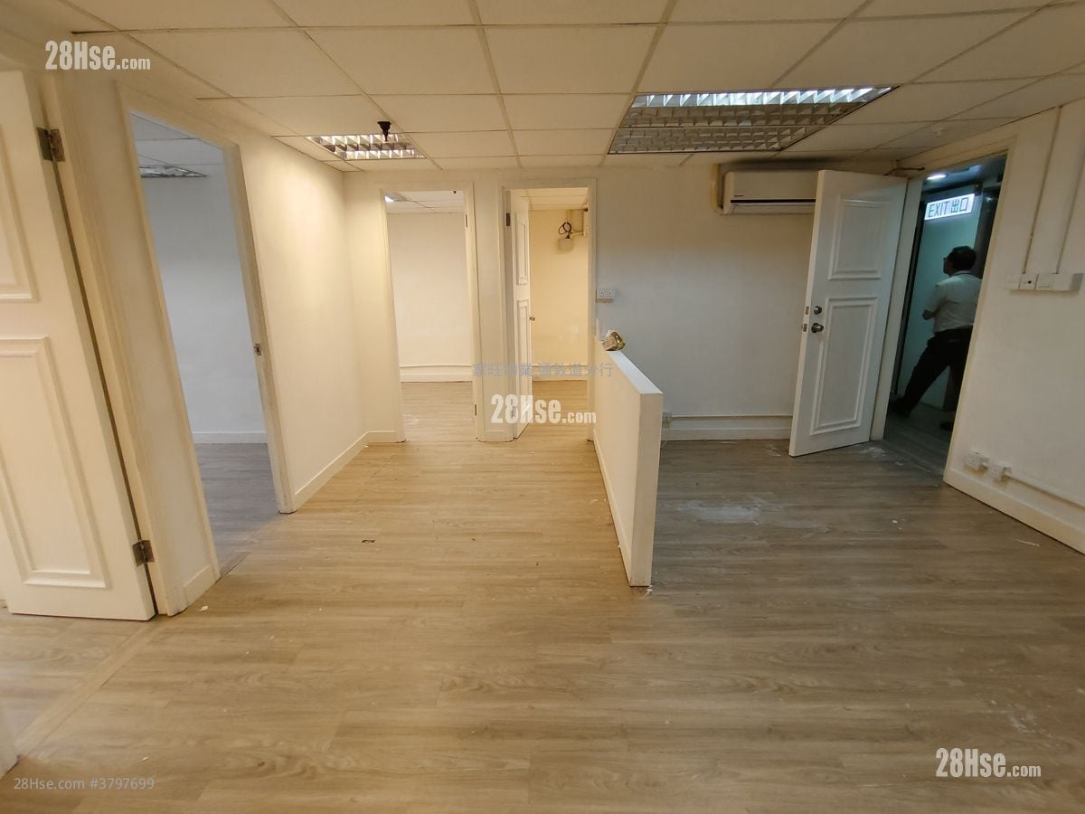 Tai Sang Bank Building Rental 4 Bedrooms , 1 Toilet