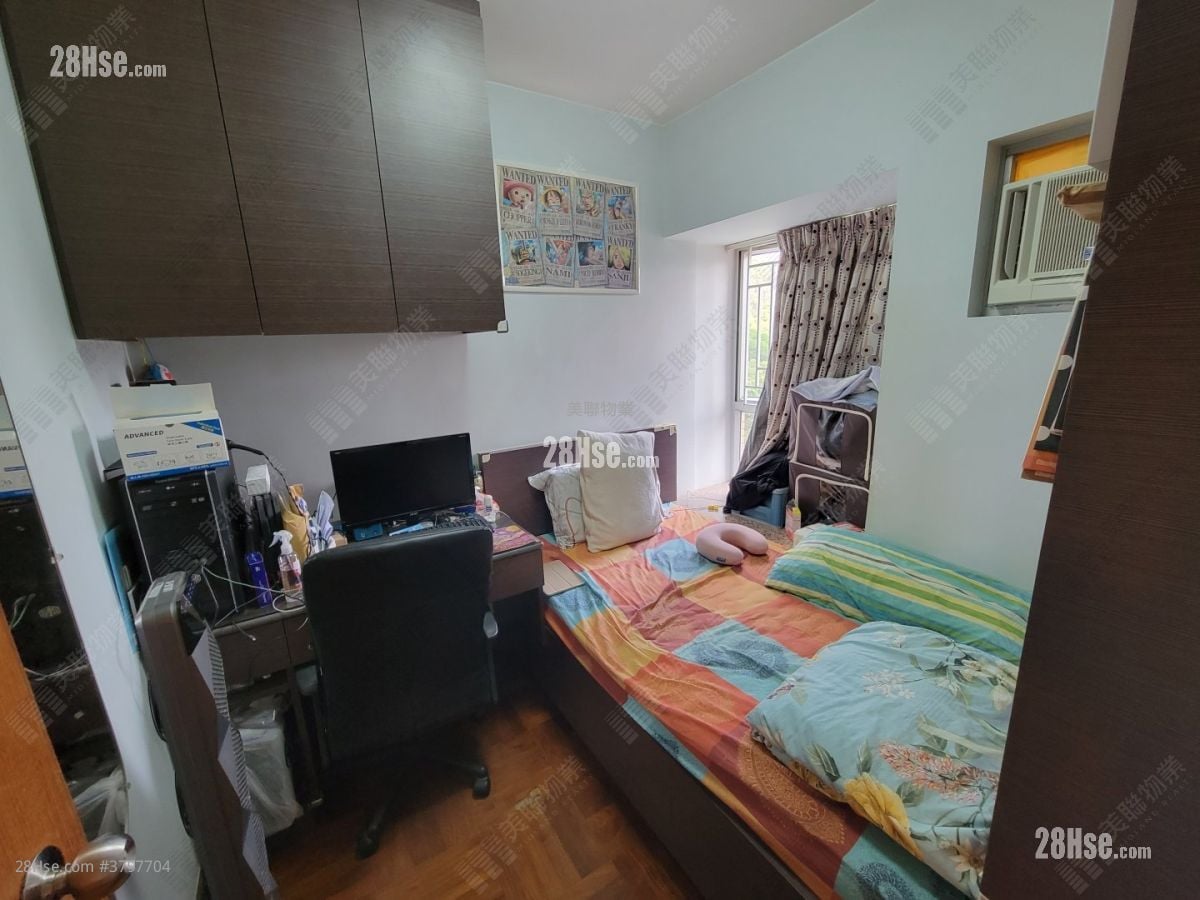 Kingston Terrace Sell 3 Bedrooms 660 ft²