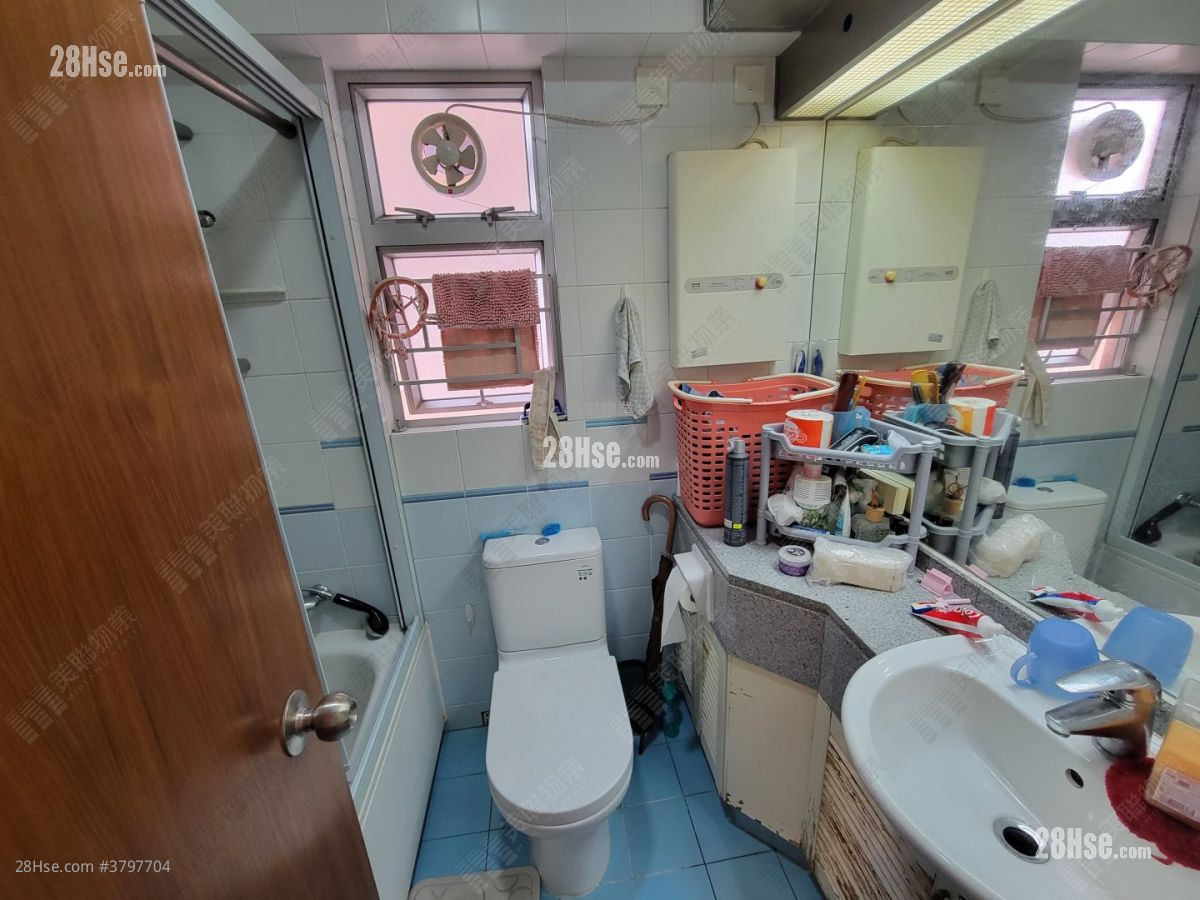 Kingston Terrace Sell 3 Bedrooms 660 ft²