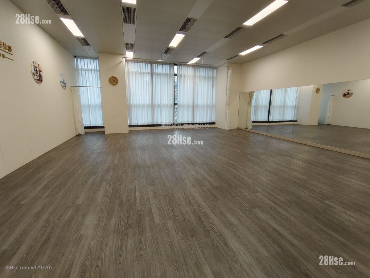 Orient International Tower Rental Studio