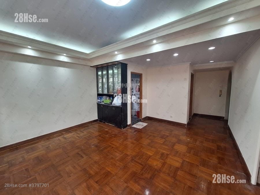 15 Grampian Road Sell 3 Bedrooms , 2 Bathrooms 836 ft²