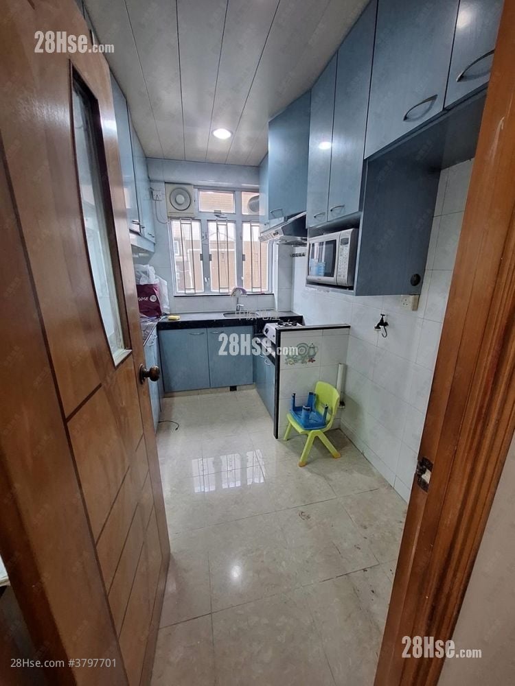 15 Grampian Road Sell 3 Bedrooms , 2 Bathrooms 836 ft²