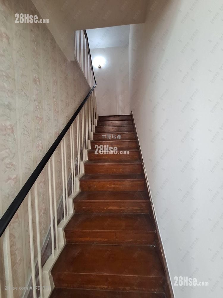 15 Grampian Road Sell 3 Bedrooms , 2 Bathrooms 836 ft²