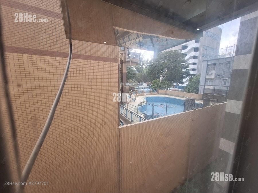 15 Grampian Road Sell 3 Bedrooms , 2 Bathrooms 836 ft²