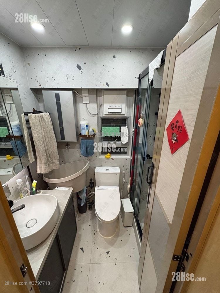 Greenfield Garden Sell 2 Bedrooms , 1 Bathroom 449 ft²