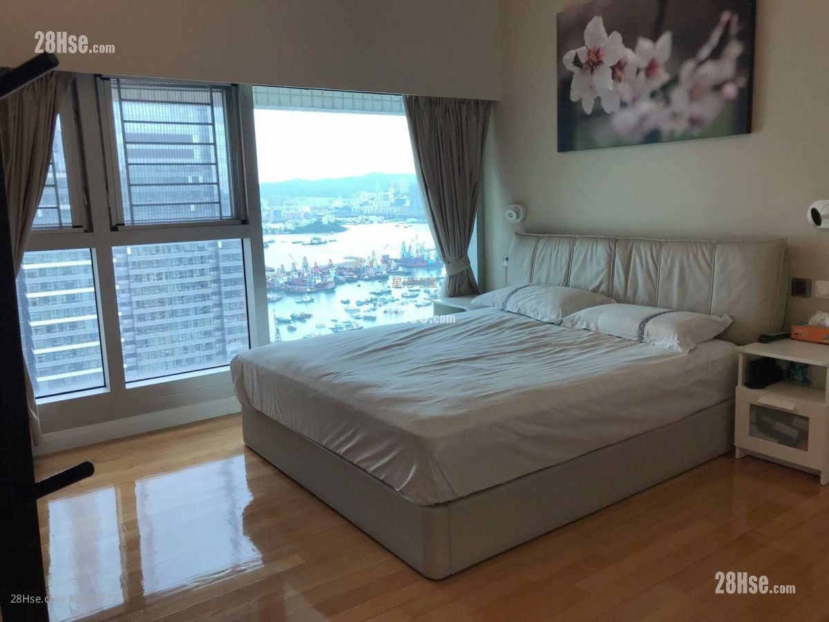 The Waterfront Sell 3 Bedrooms 1,592 ft²