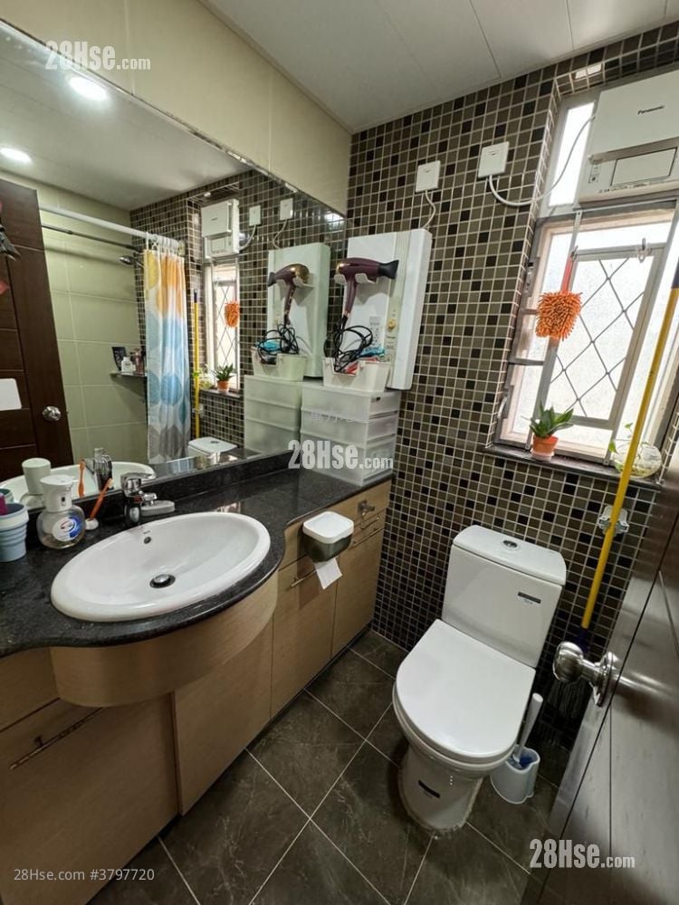 愉翠苑 售盘 2 房 , 1 浴室 519 平方尺