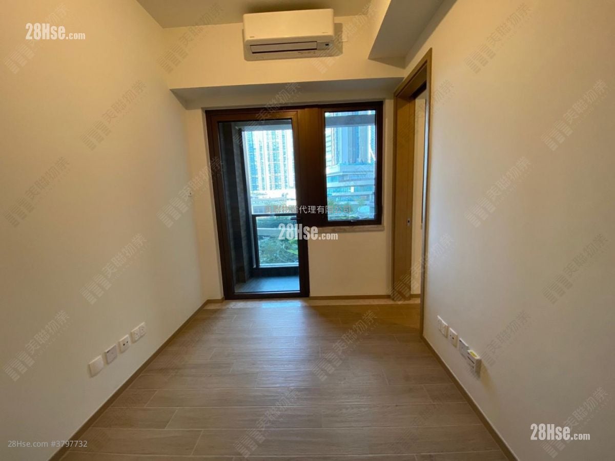 Lp6 Sell 1 Bedroom 307 ft²