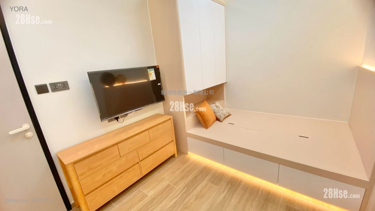 Yan On Building Rental Studio , 1 Bathroom 180 ft²